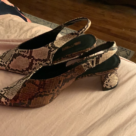 Topshop lizard look slingback leather heels. Never worn. Just tried on.Retail 68 - Picture 2 of 7